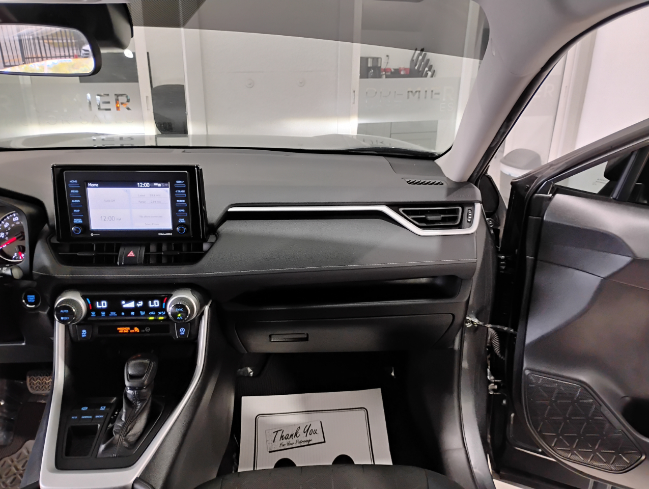 Toyota RAV4 XLE 2021