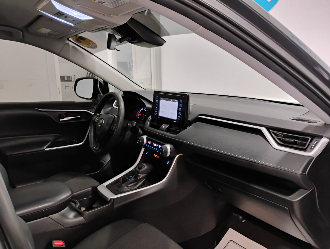 Toyota RAV4 XLE 2021