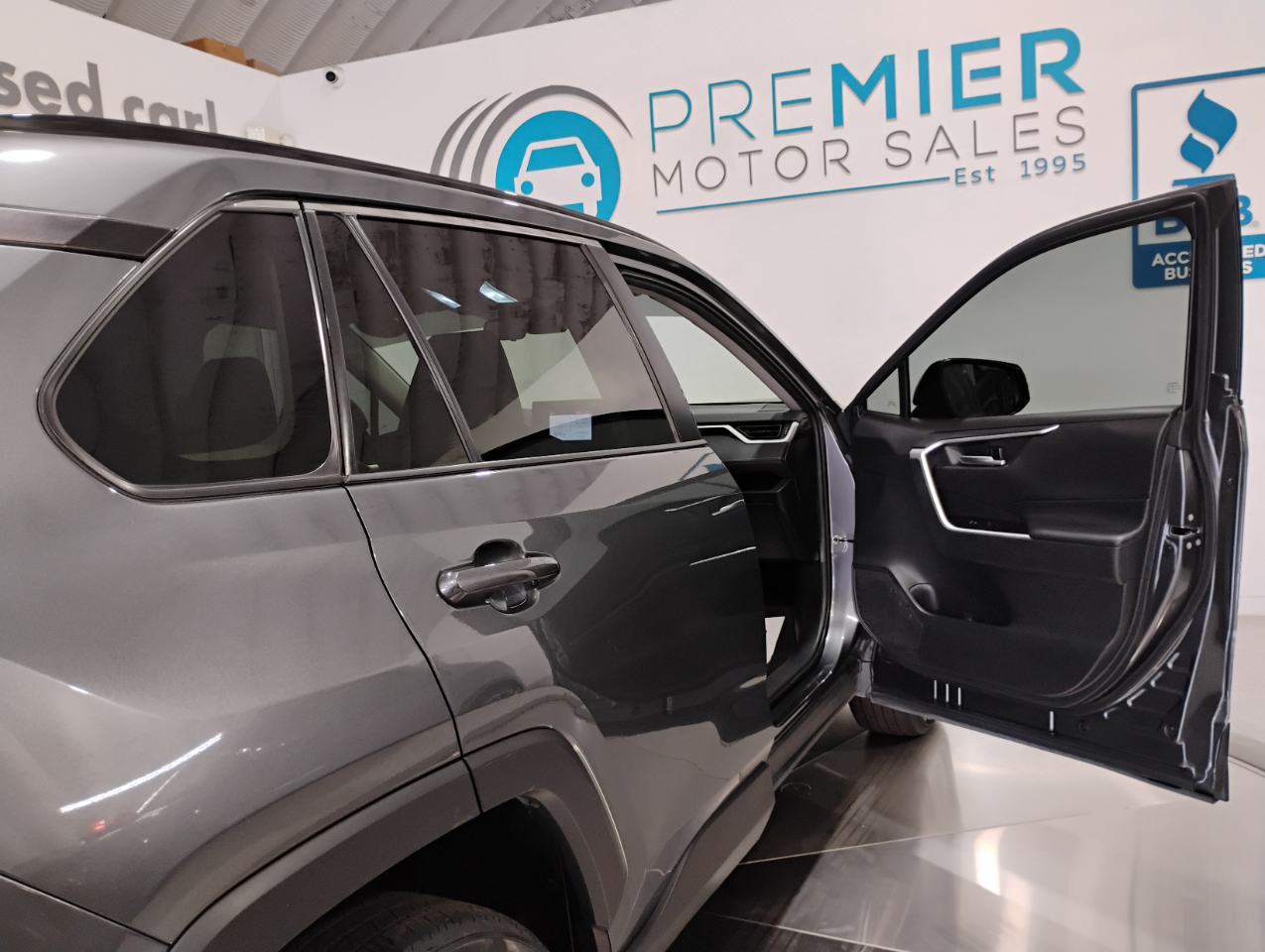 Toyota RAV4 XLE 2021