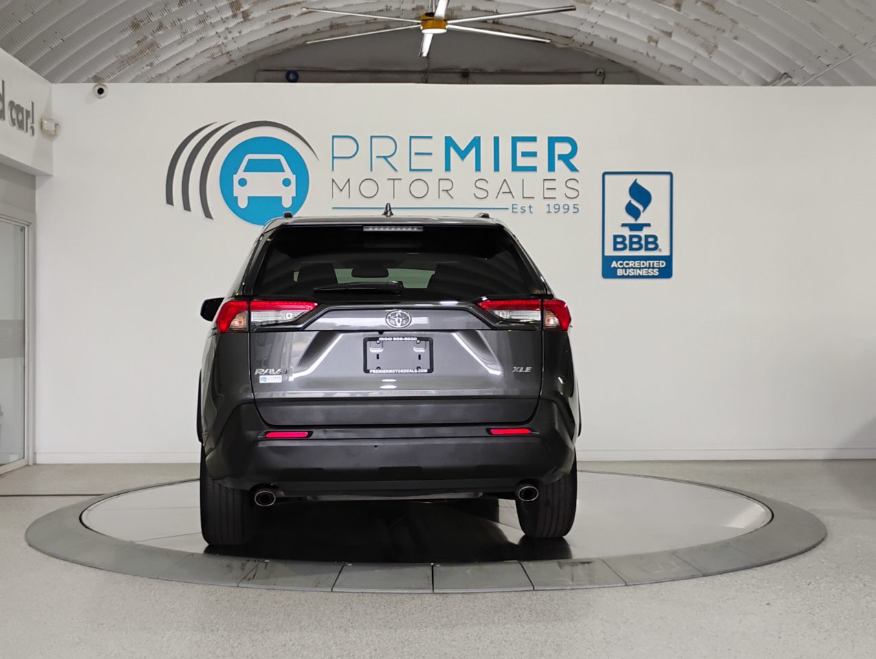 Toyota RAV4 XLE 2021