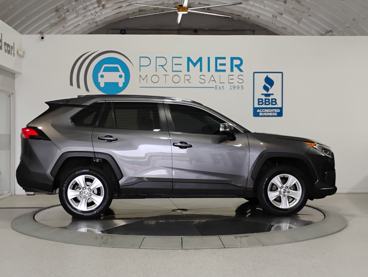 Toyota RAV4 XLE 2021