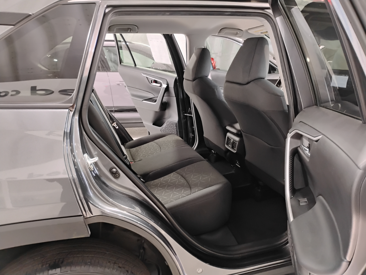 Toyota RAV4 XLE 2021