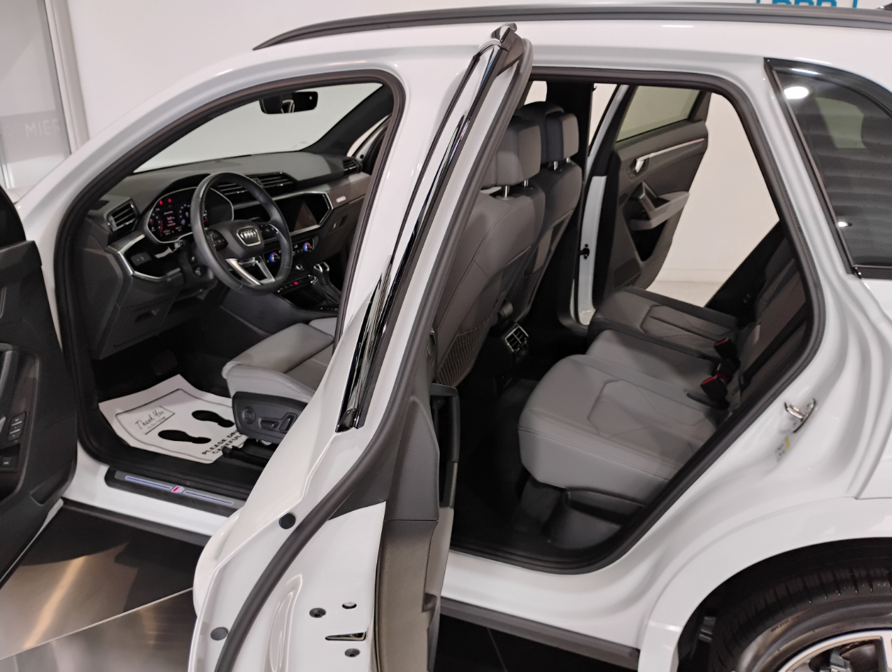 Audi Q3 S line Premium Plus quattro 2023