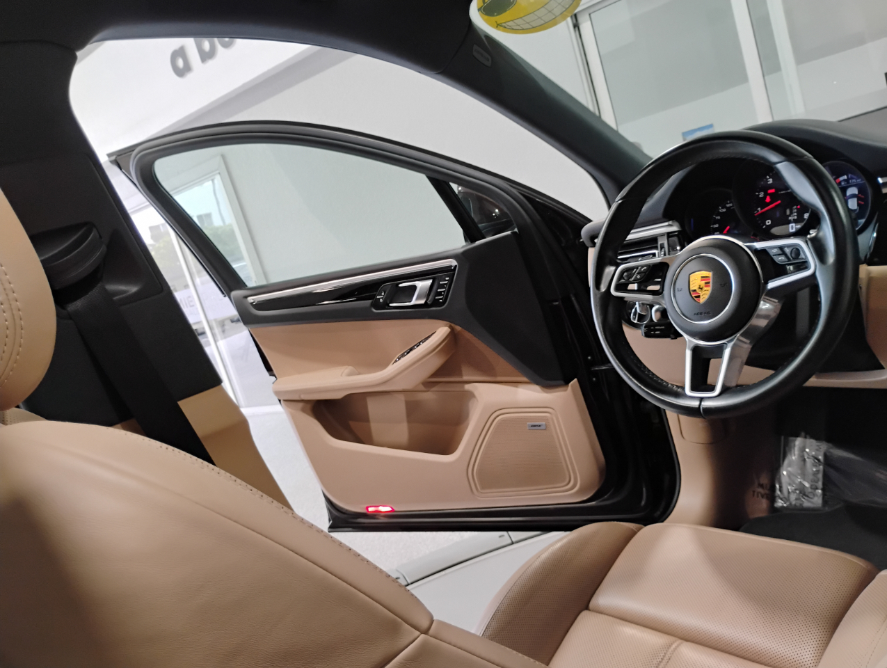 Porsche Macan AWD 2021