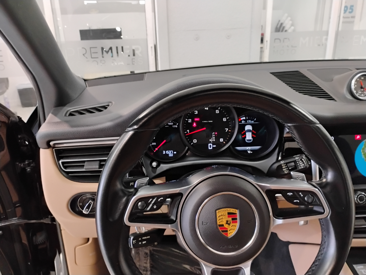 Porsche Macan AWD 2021