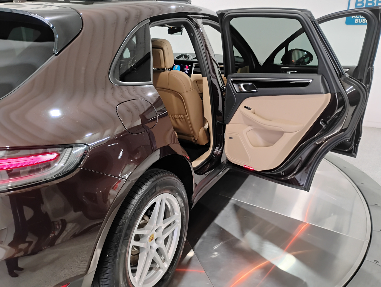 Porsche Macan AWD 2021