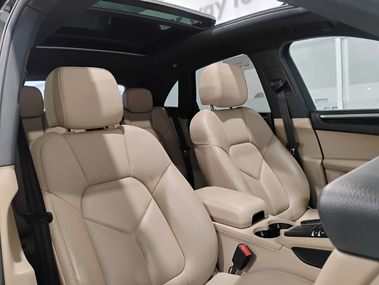 Porsche Macan AWD 2021