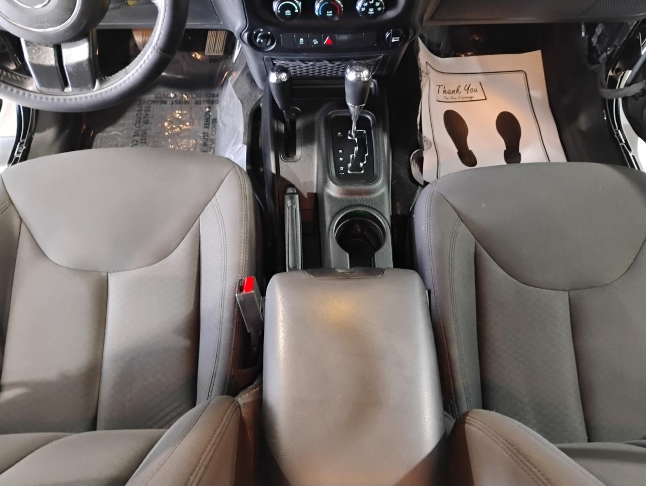 Jeep Wrangler Unlimited Sport 4WD 2017