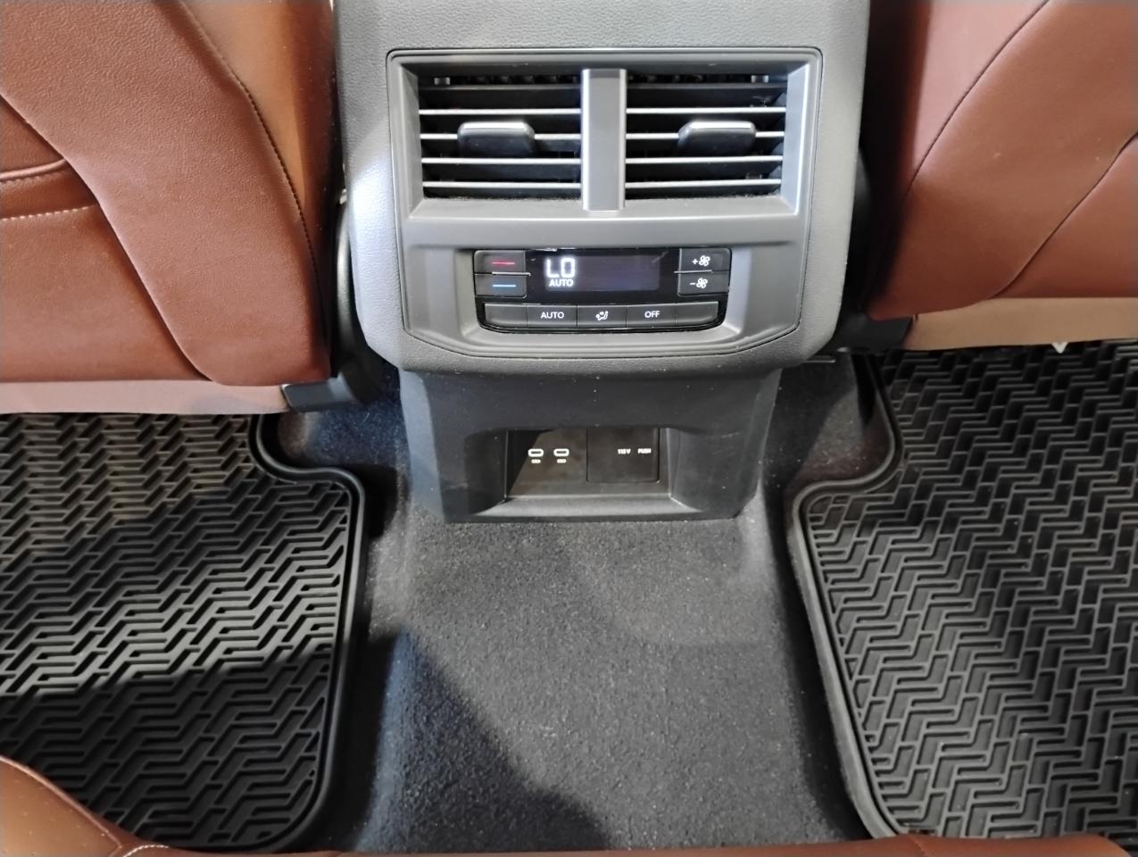 Volkswagen Atlas V6 SE w/Technology 2023