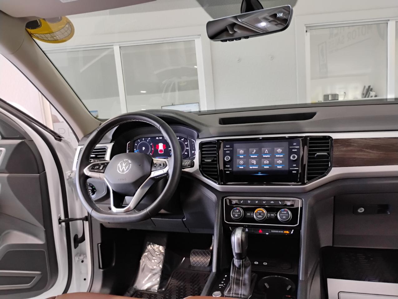 Volkswagen Atlas V6 SE w/Technology 2023