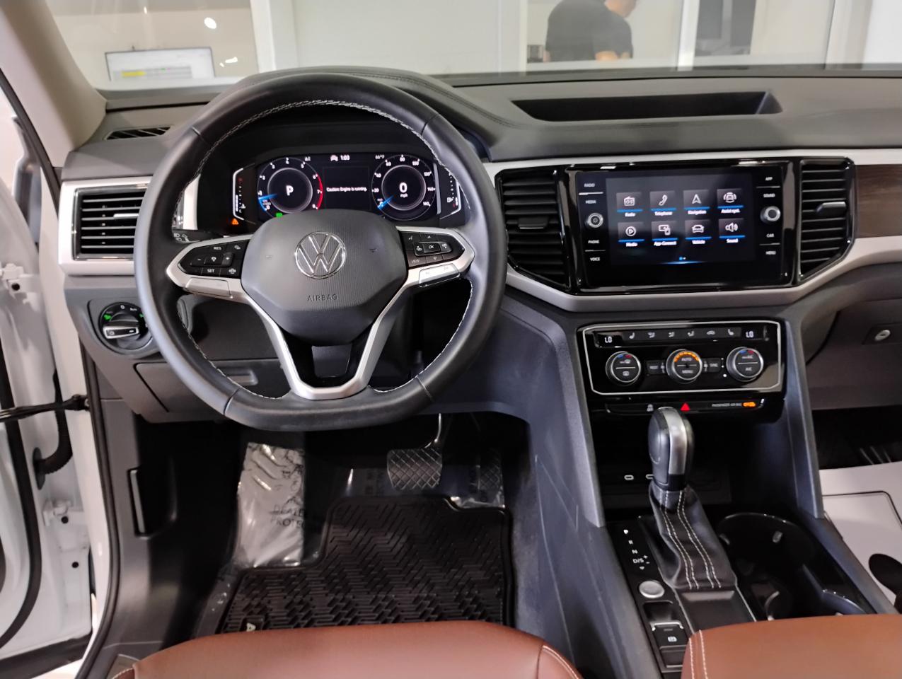 Volkswagen Atlas V6 SE w/Technology 2023