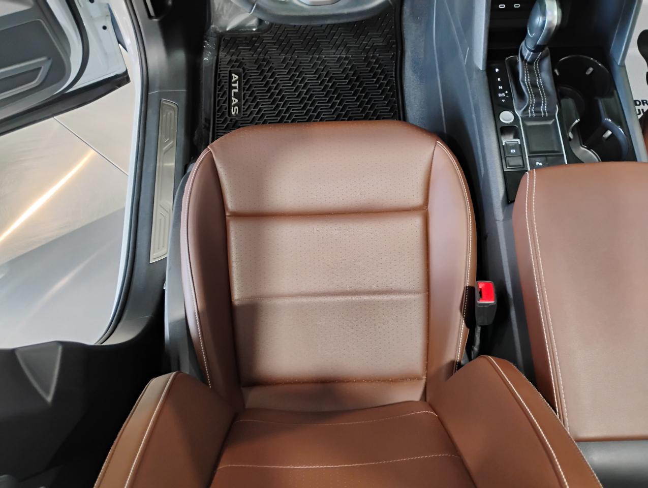 Volkswagen Atlas V6 SE w/Technology 2023