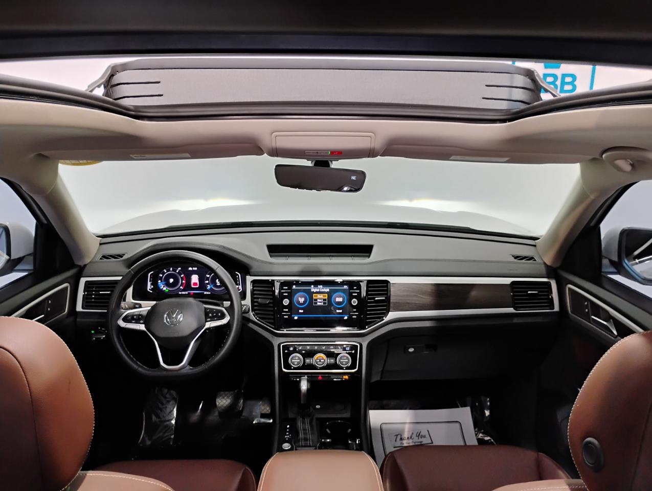 Volkswagen Atlas V6 SE w/Technology 2023