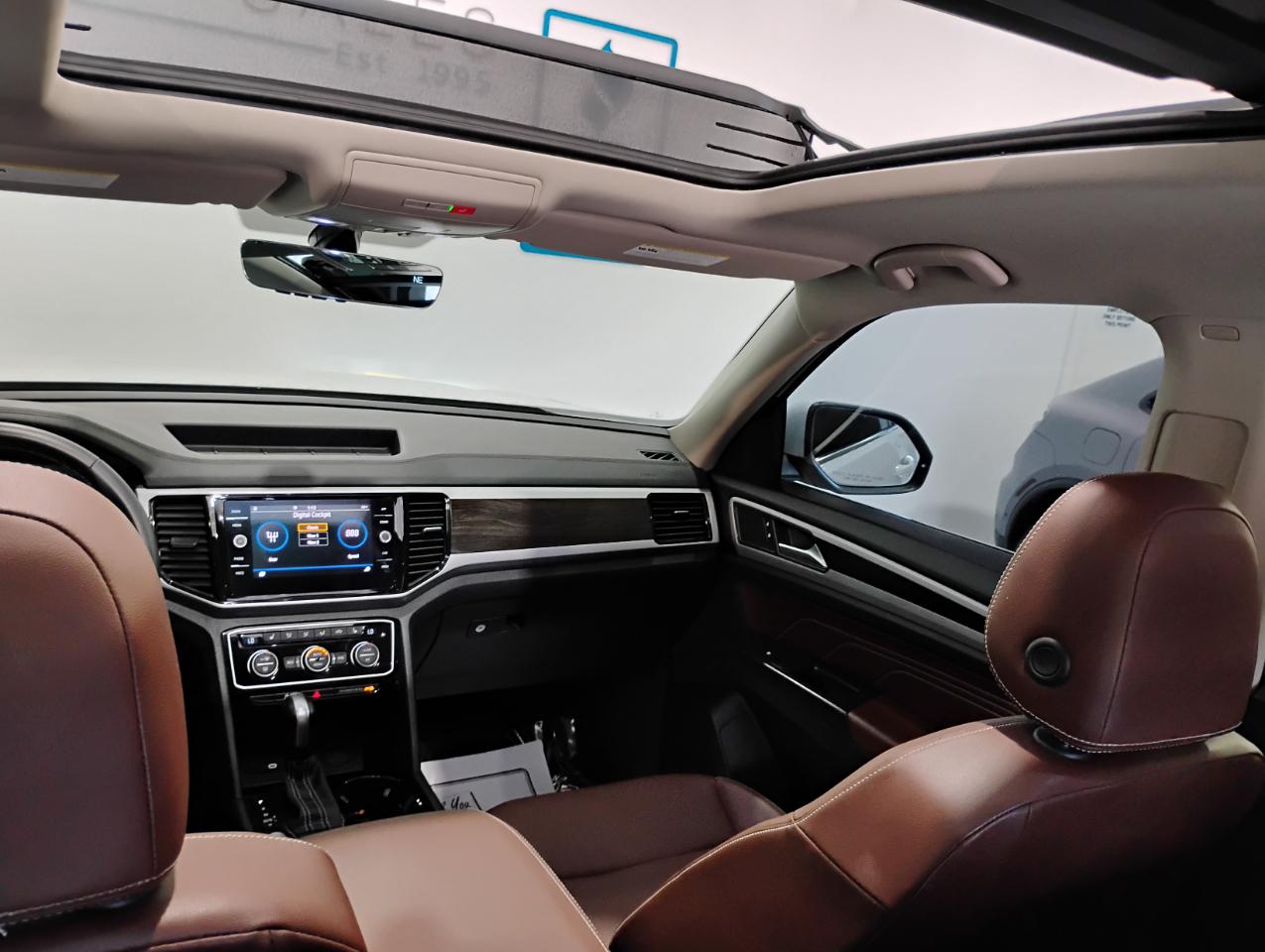 Volkswagen Atlas V6 SE w/Technology 2023