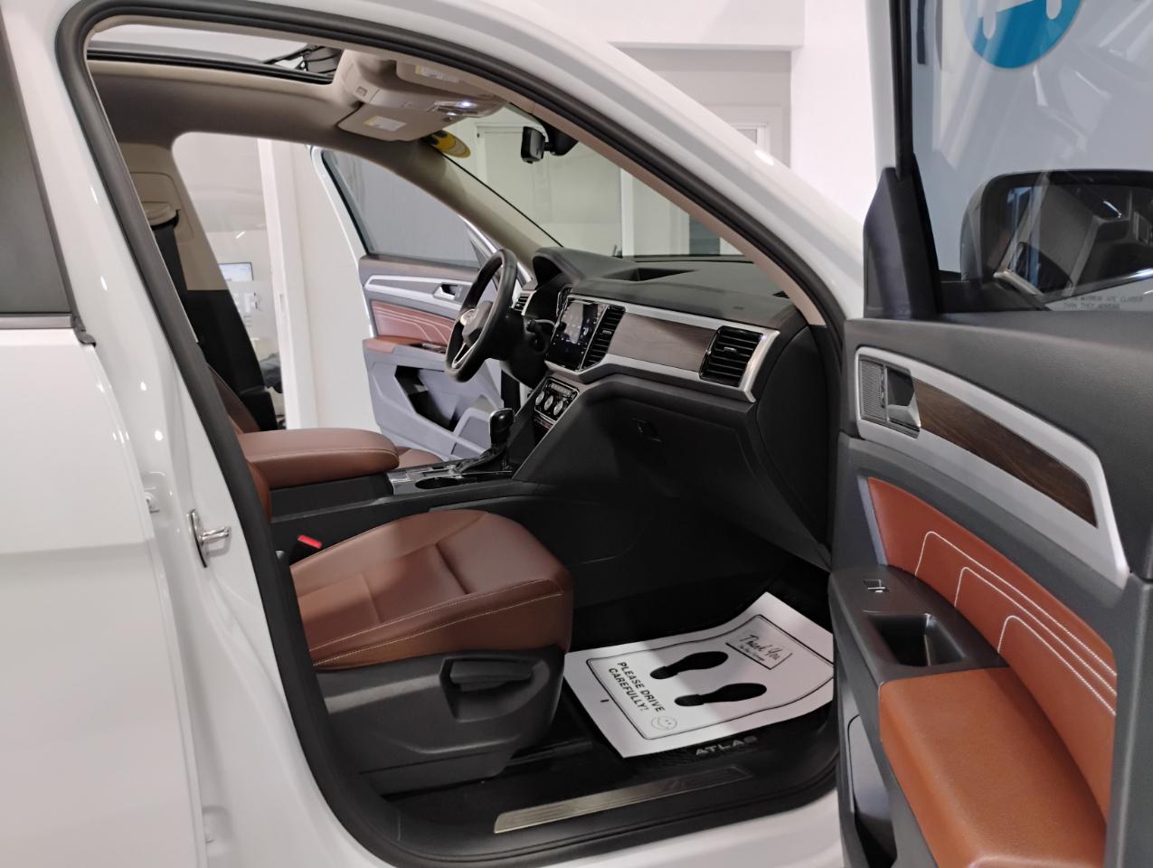 Volkswagen Atlas V6 SE w/Technology 2023