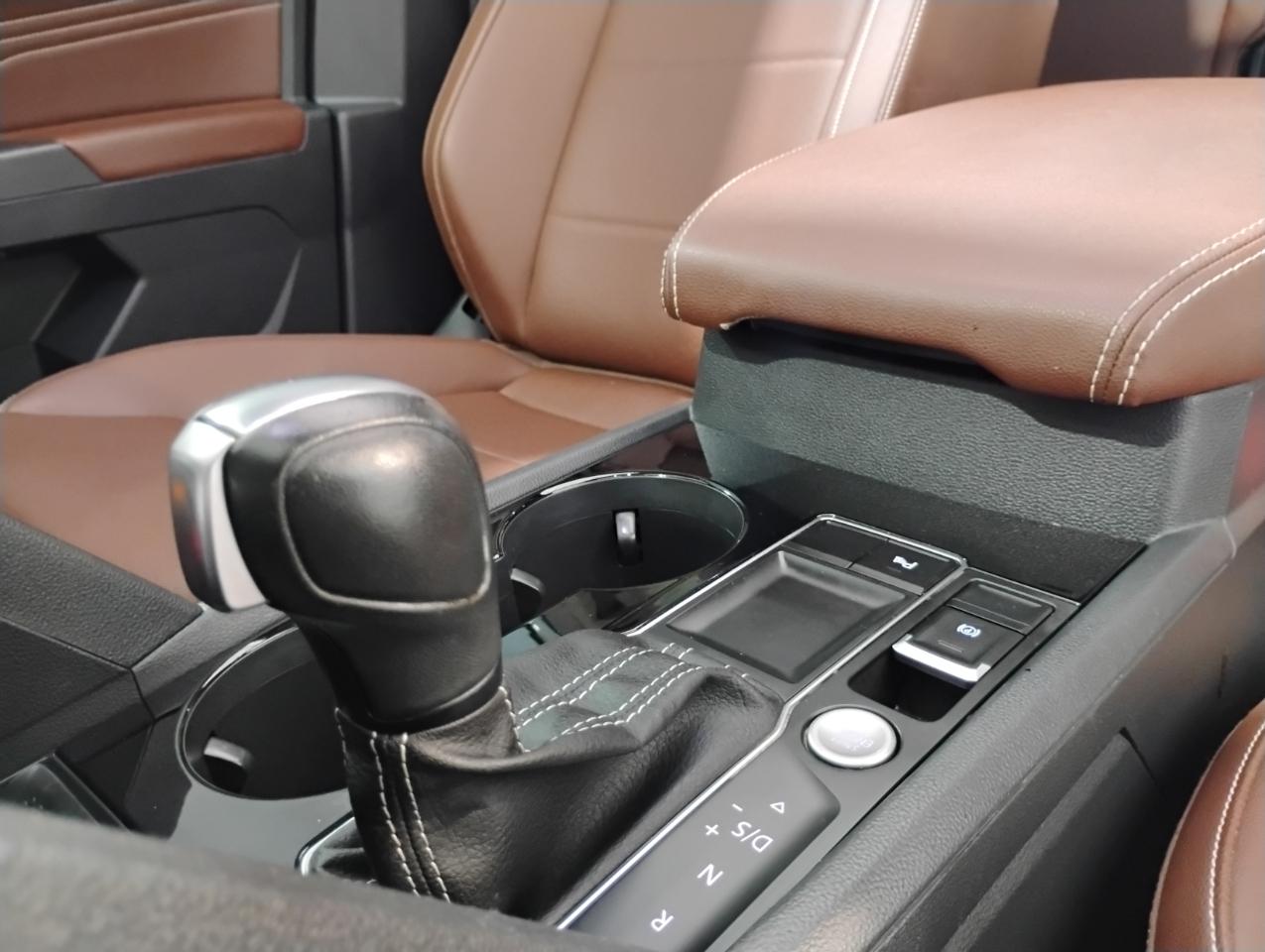 Volkswagen Atlas V6 SE w/Technology 2023