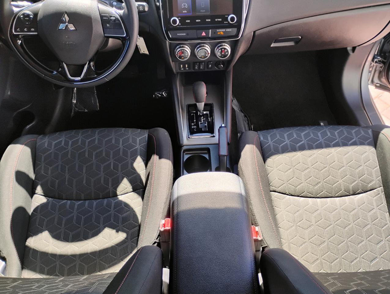 Mitsubishi Outlander Sport 2.0 ES 4WD 2023