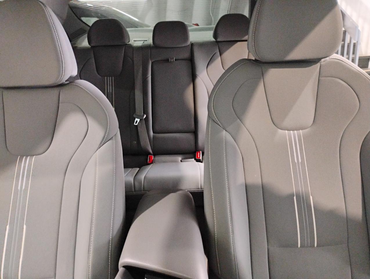 Hyundai Elantra SE Auto 2022