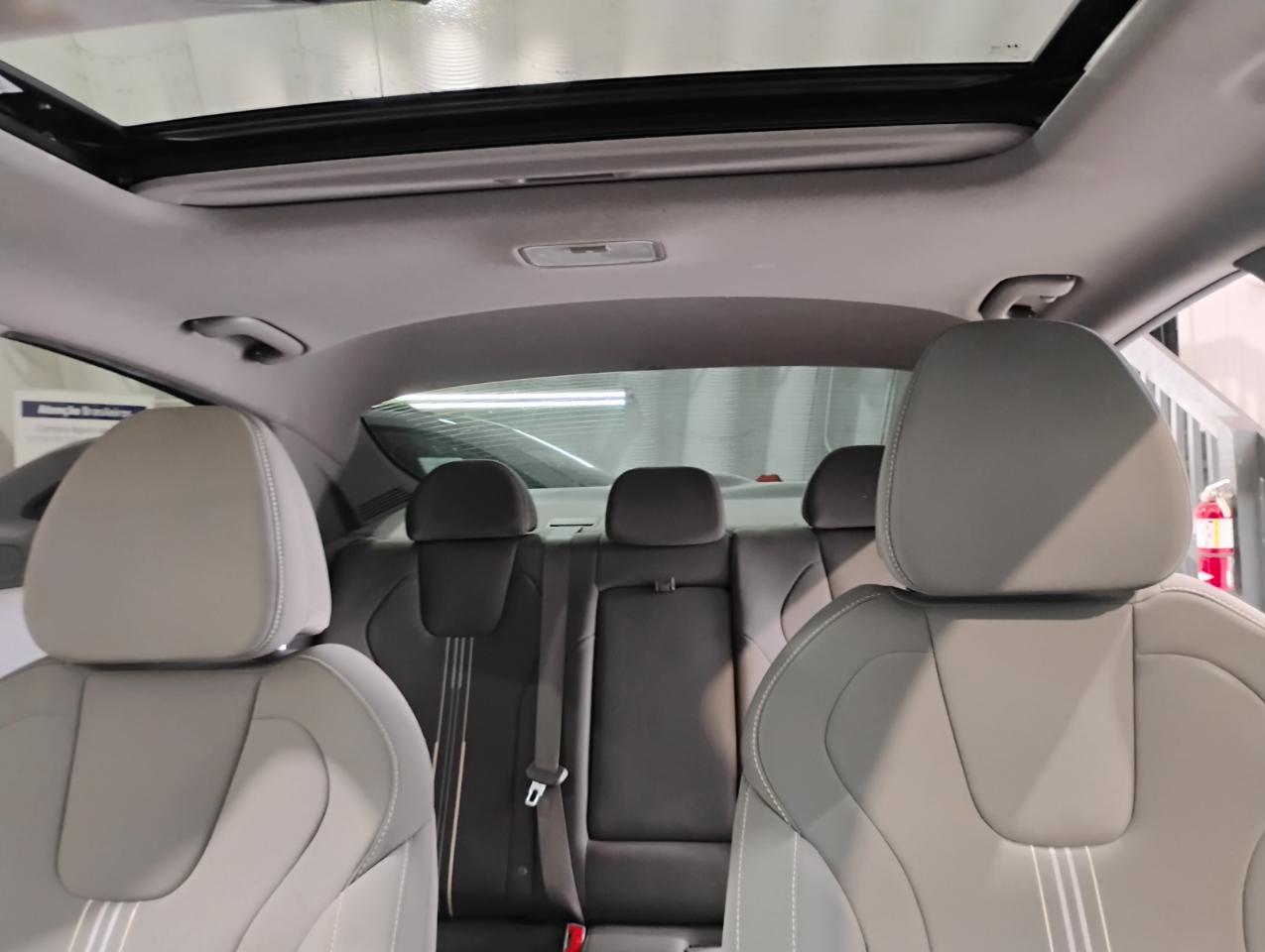 Hyundai Elantra SE Auto 2022