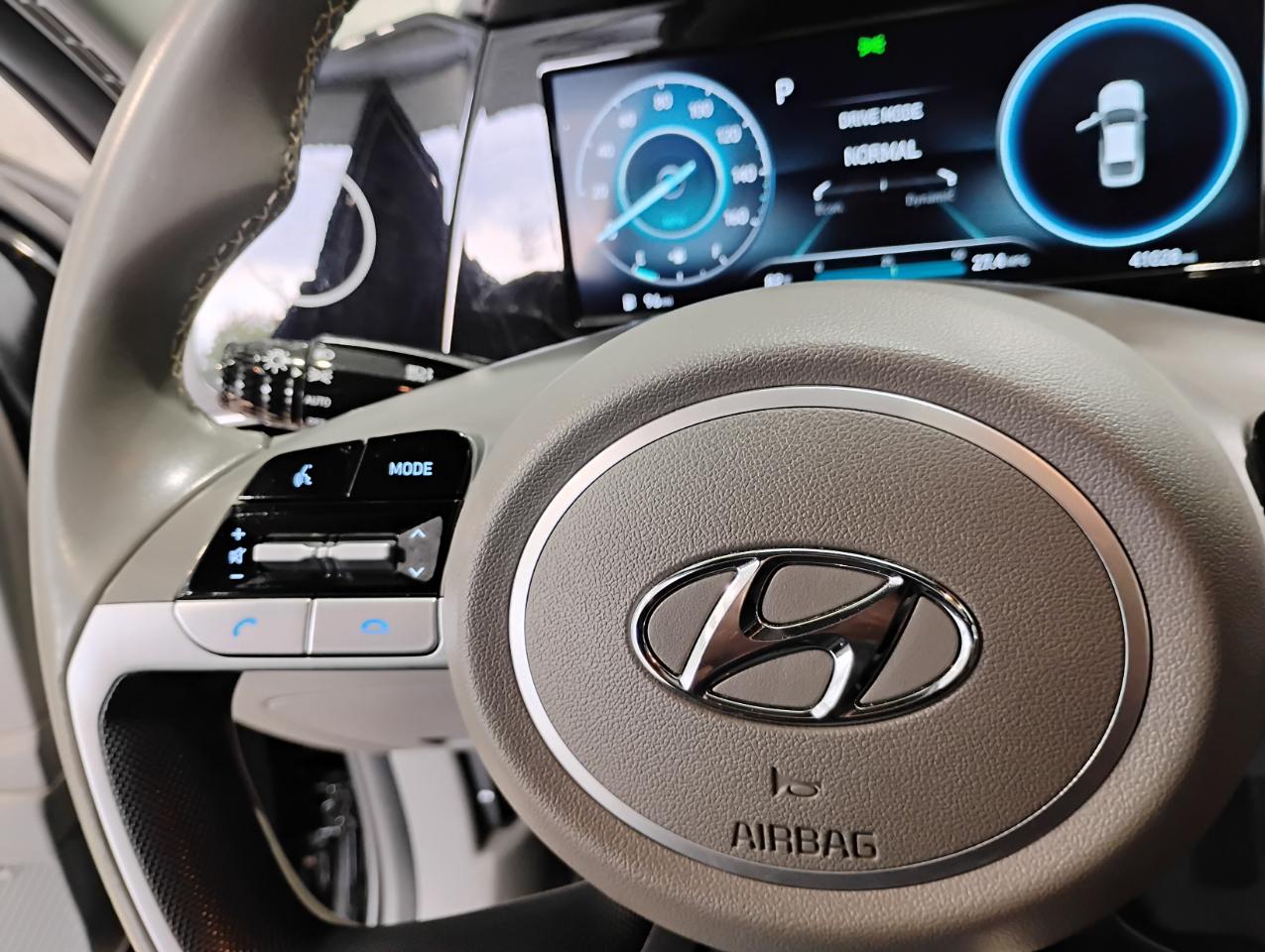 Hyundai Elantra SE Auto 2022