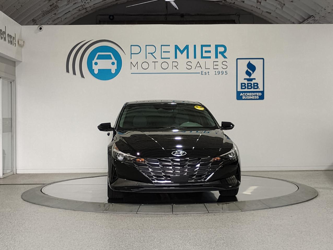 Hyundai Elantra SE Auto 2022