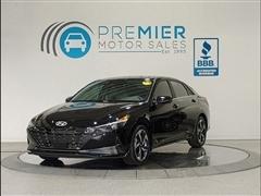 2022 Hyundai Elantra 