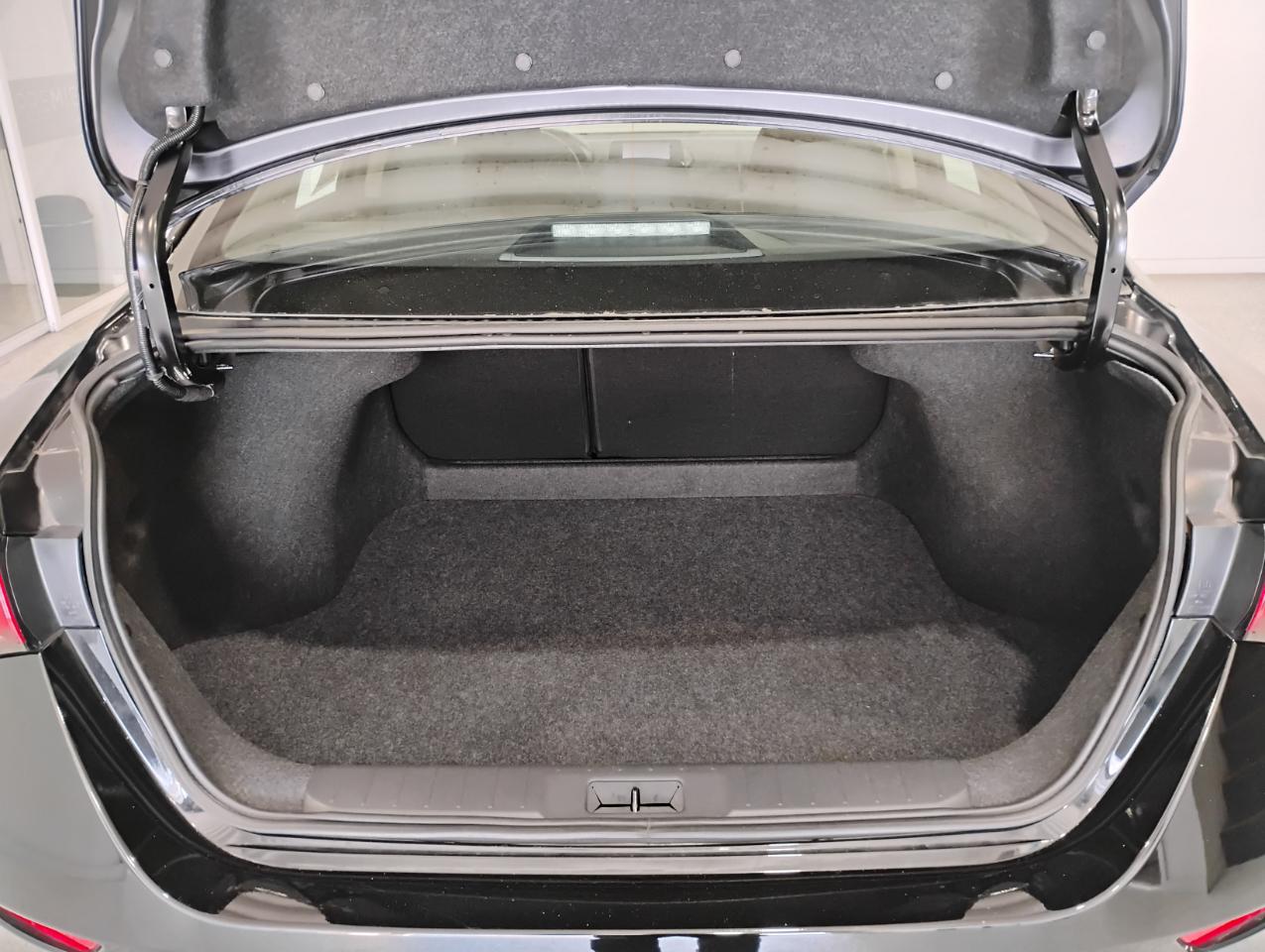 Nissan Sentra S 2025