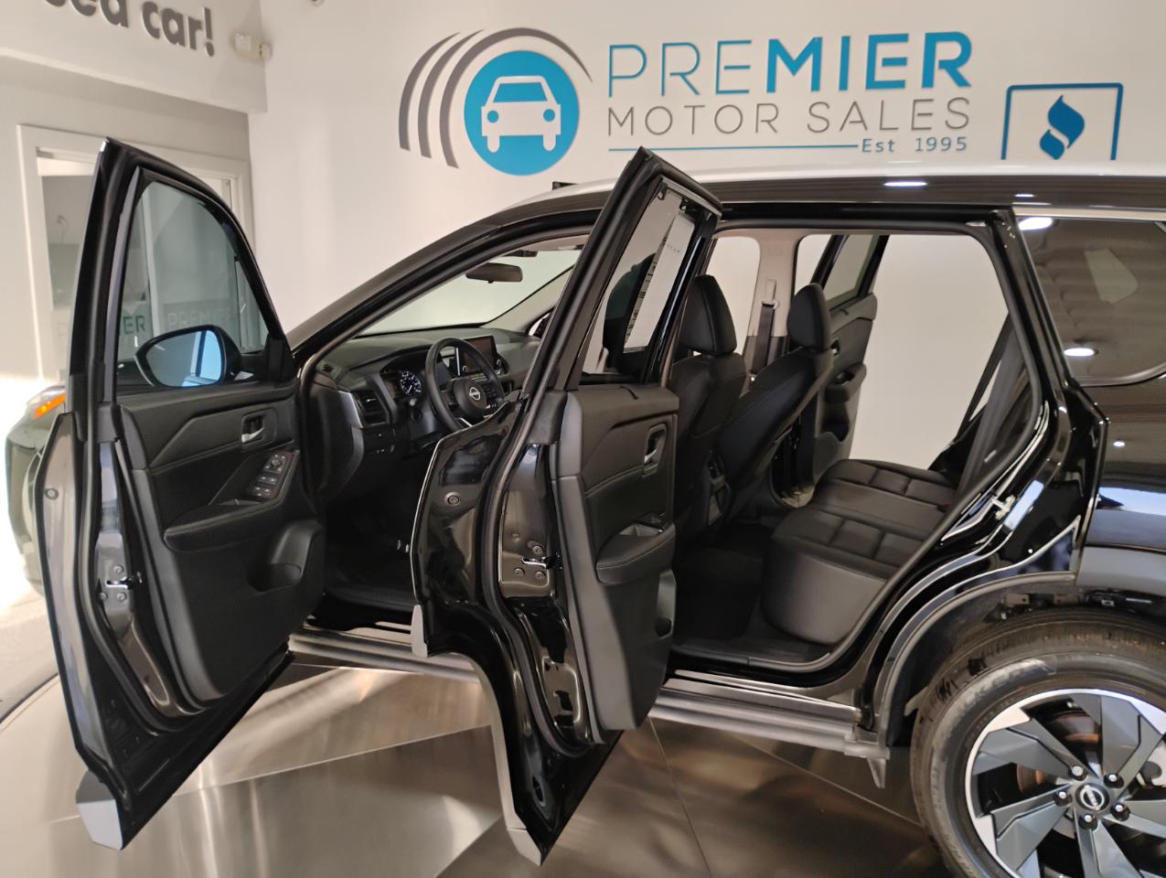 Nissan Rogue SV 2024