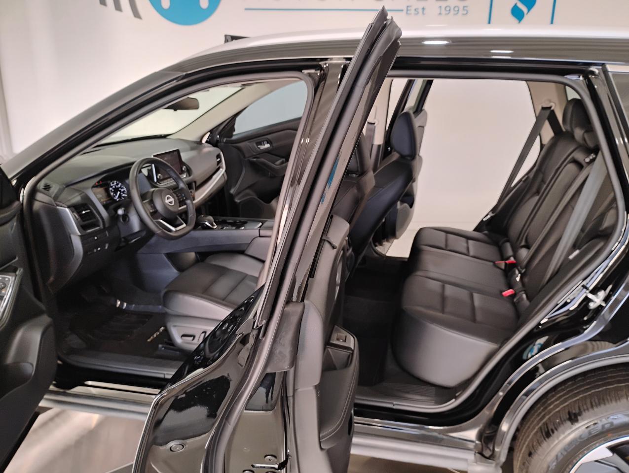 Nissan Rogue SV 2024