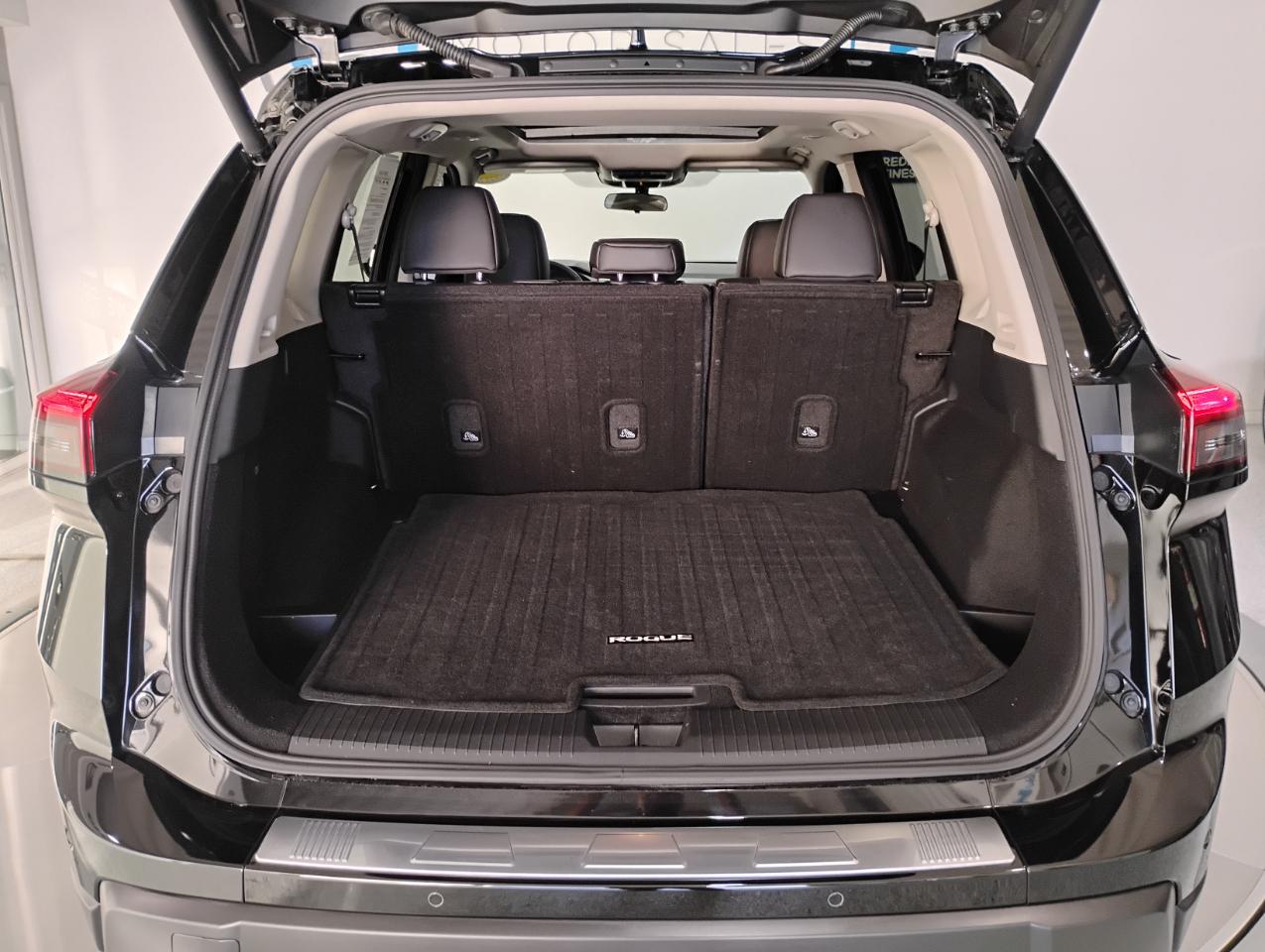 Nissan Rogue SV 2024