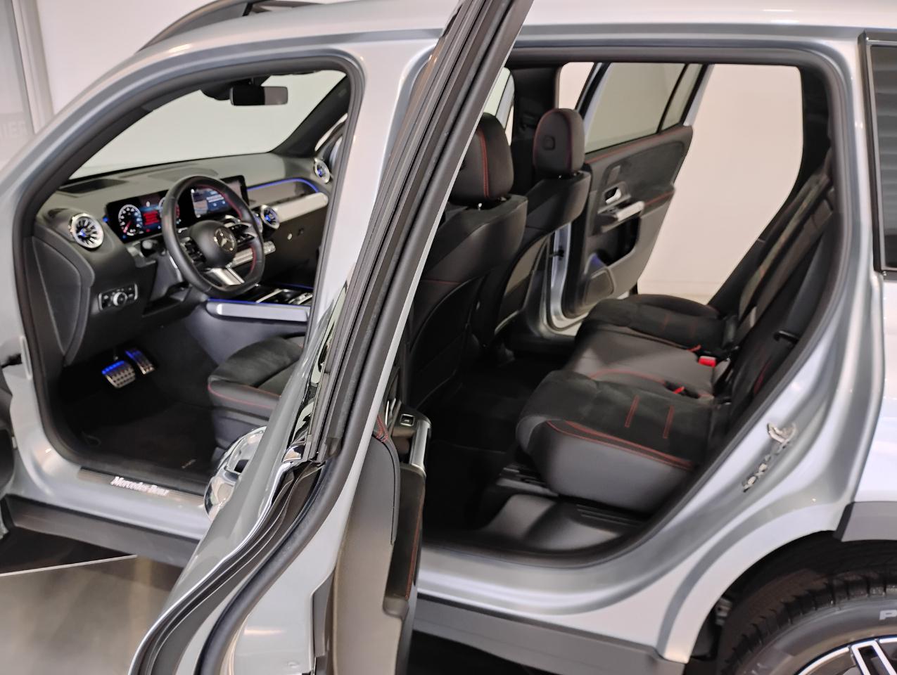 Mercedes-Benz GLB-Class GLB 250 2025