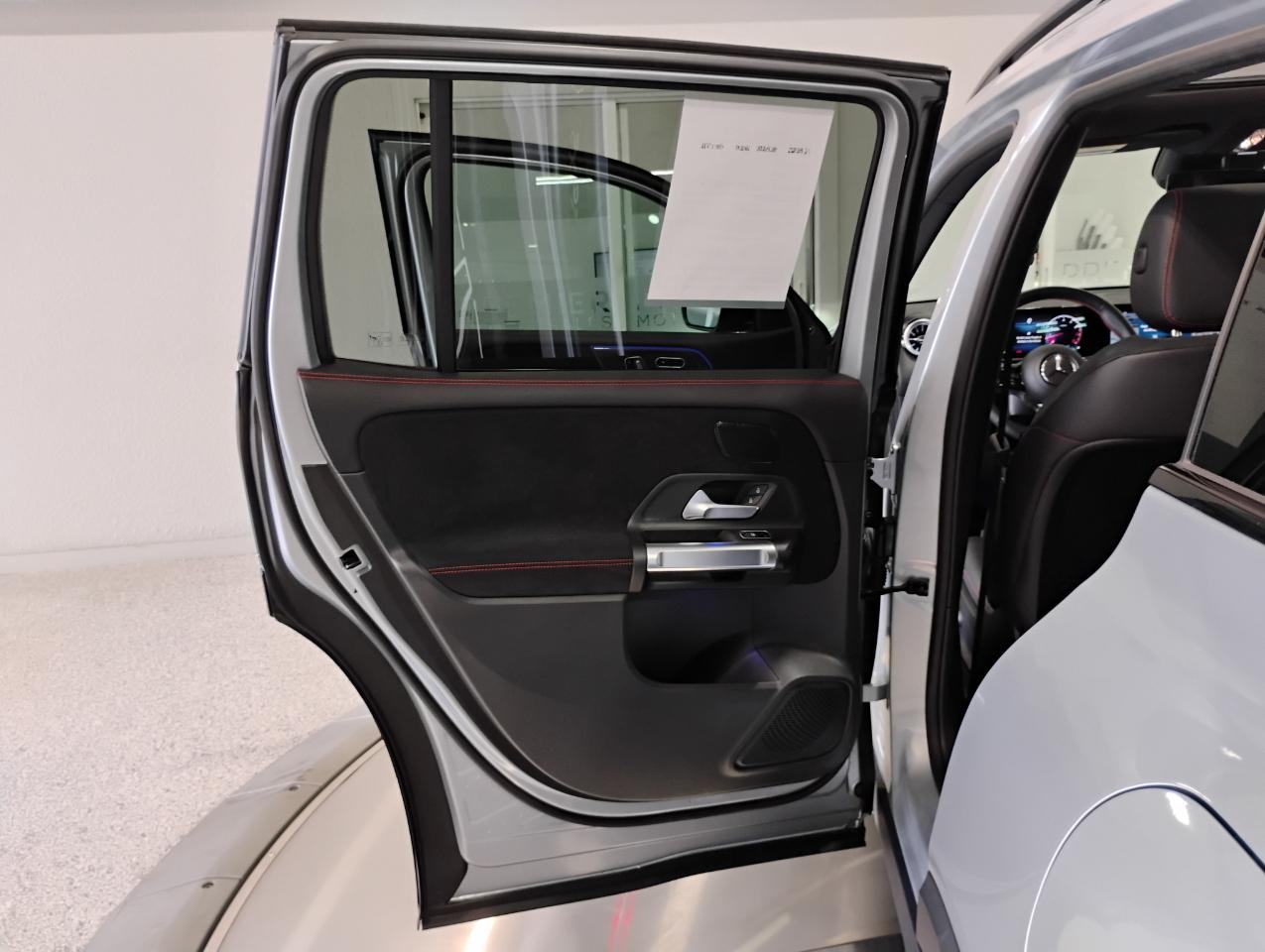 Mercedes-Benz GLB-Class GLB 250 2025