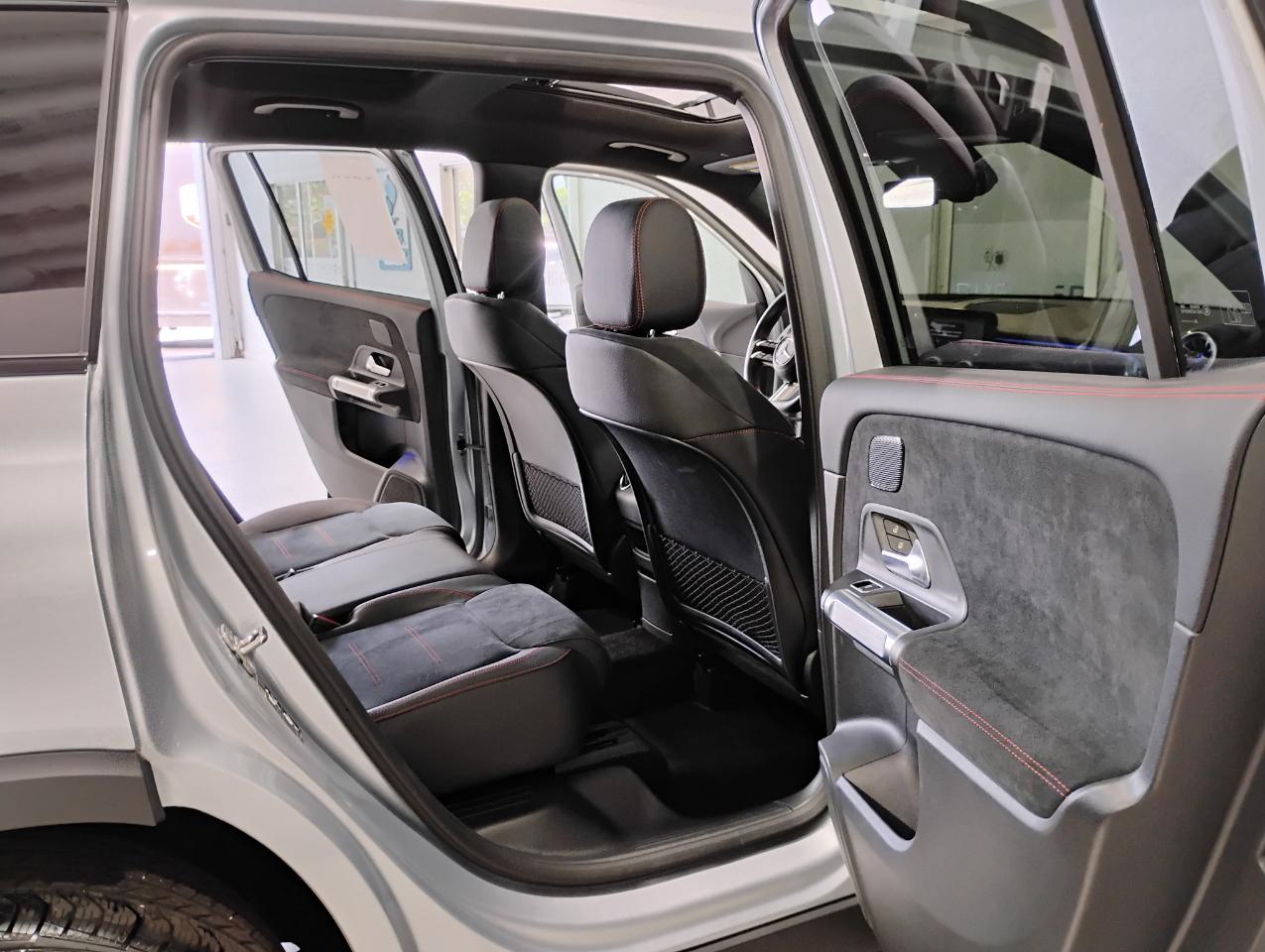 Mercedes-Benz GLB-Class GLB 250 2025