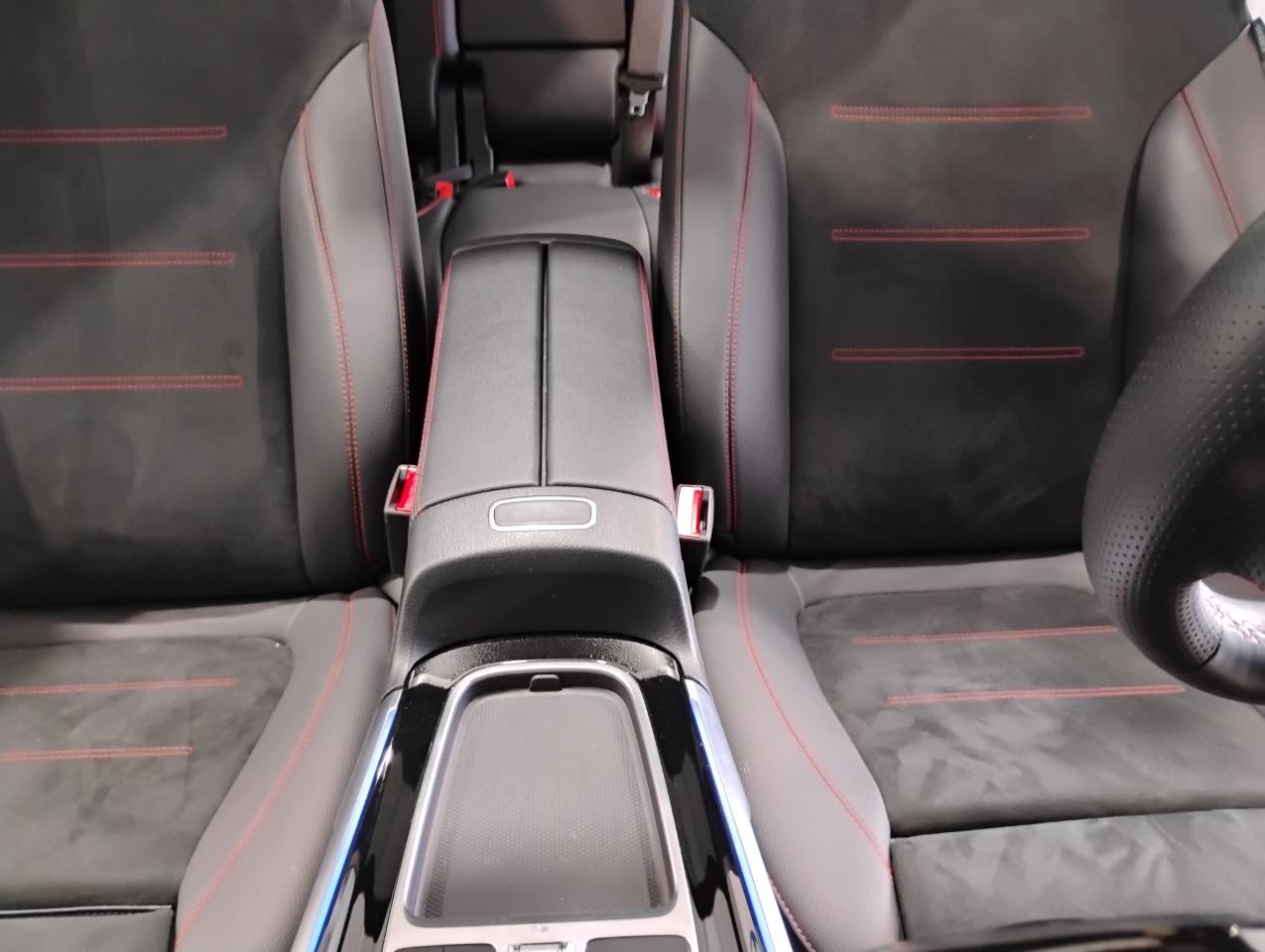 Mercedes-Benz GLB-Class GLB 250 2025