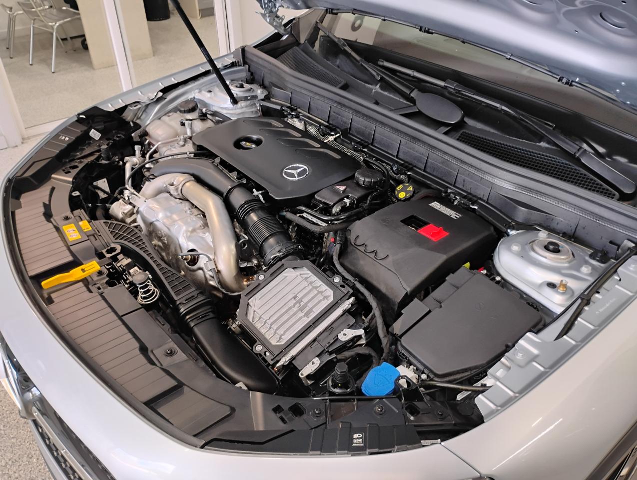 Mercedes-Benz GLB-Class GLB 250 2025