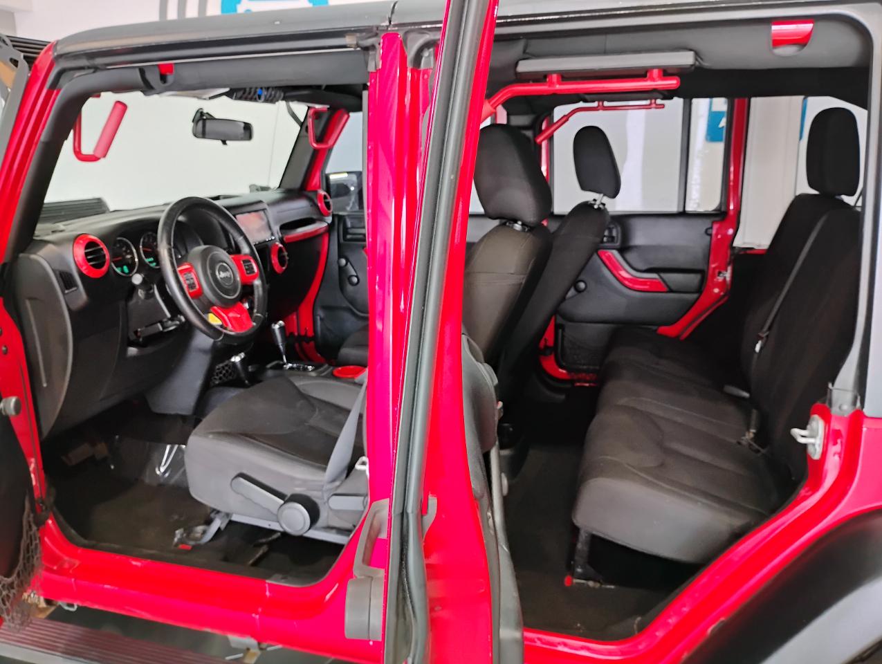 Jeep Wrangler Unlimited Sport 4WD 2015