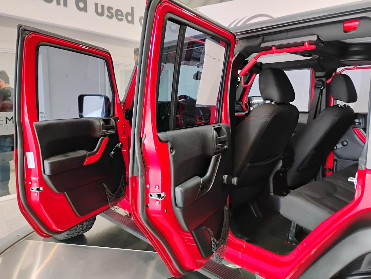 Jeep Wrangler Unlimited Sport 4WD 2015