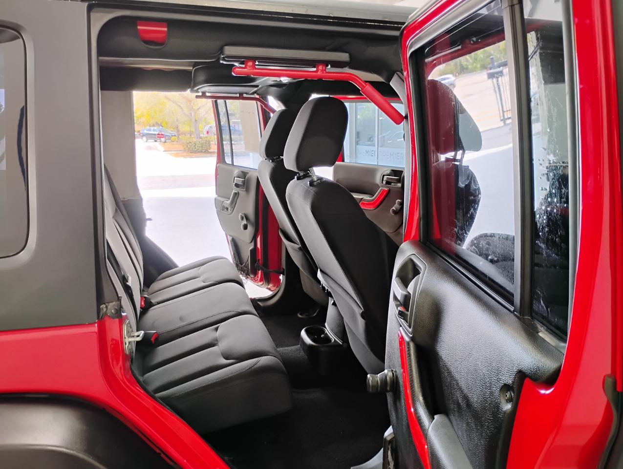 Jeep Wrangler Unlimited Sport 4WD 2015