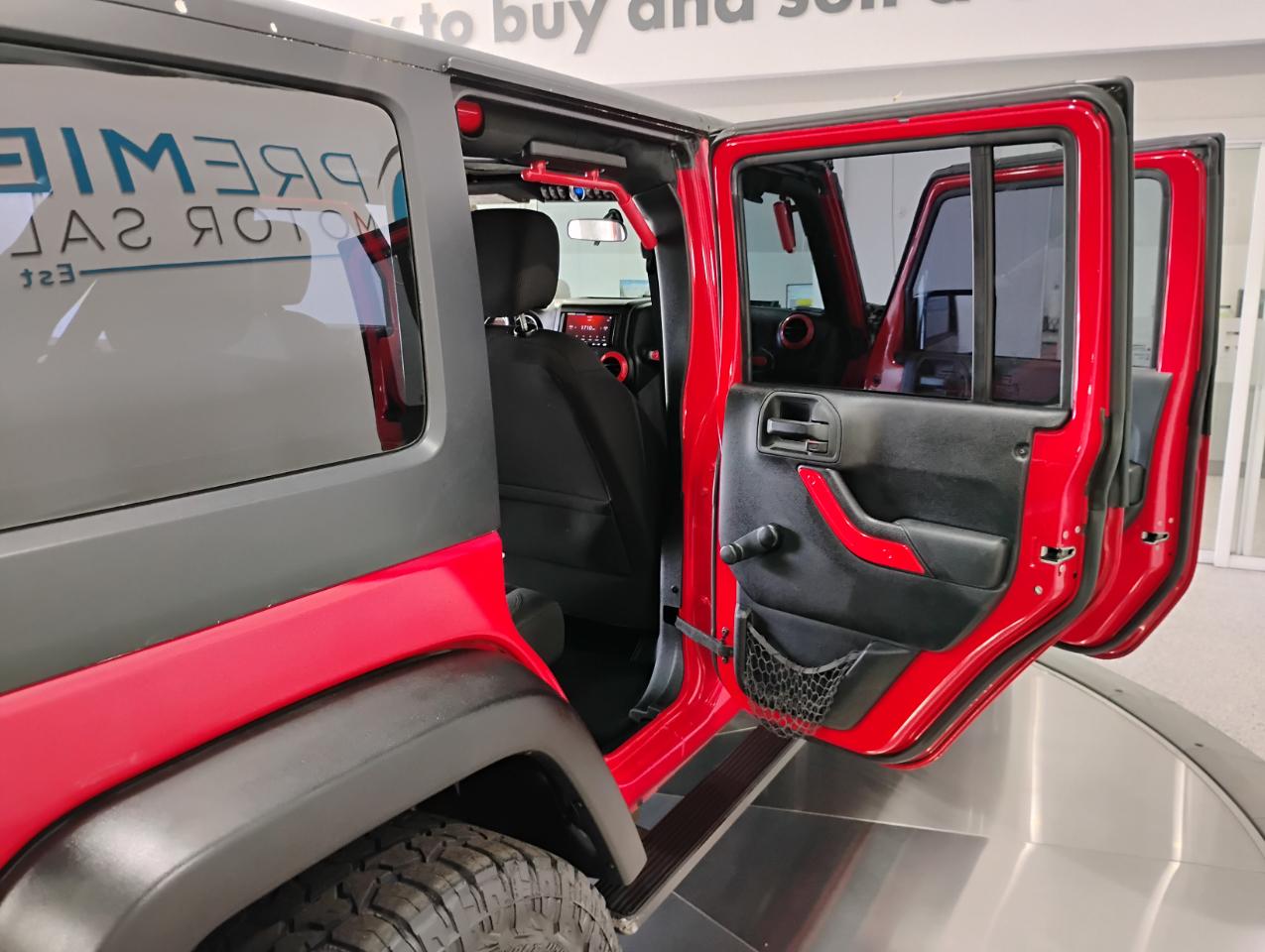 Jeep Wrangler Unlimited Sport 4WD 2015