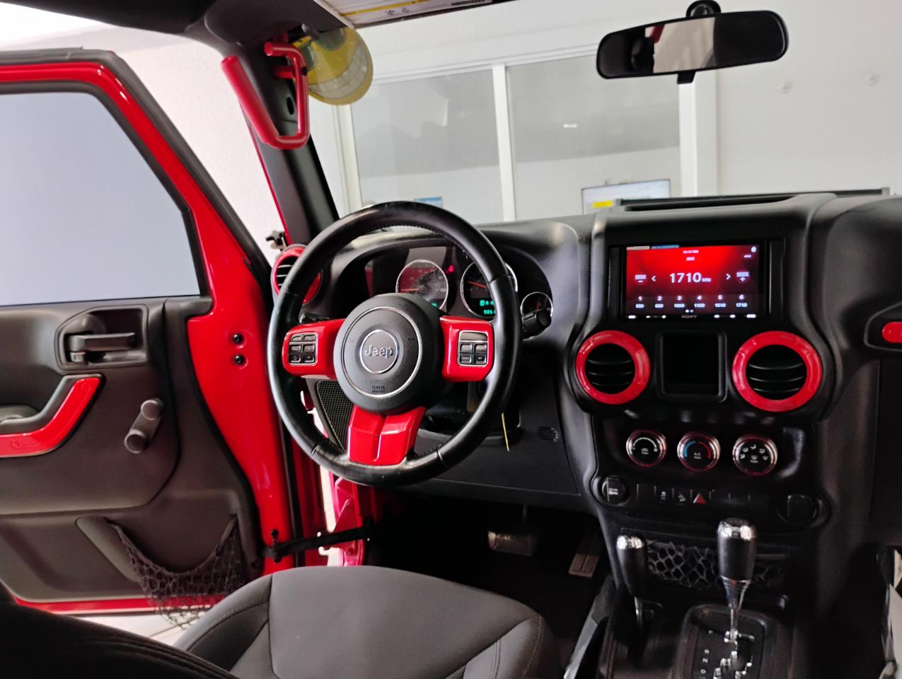 Jeep Wrangler Unlimited Sport 4WD 2015