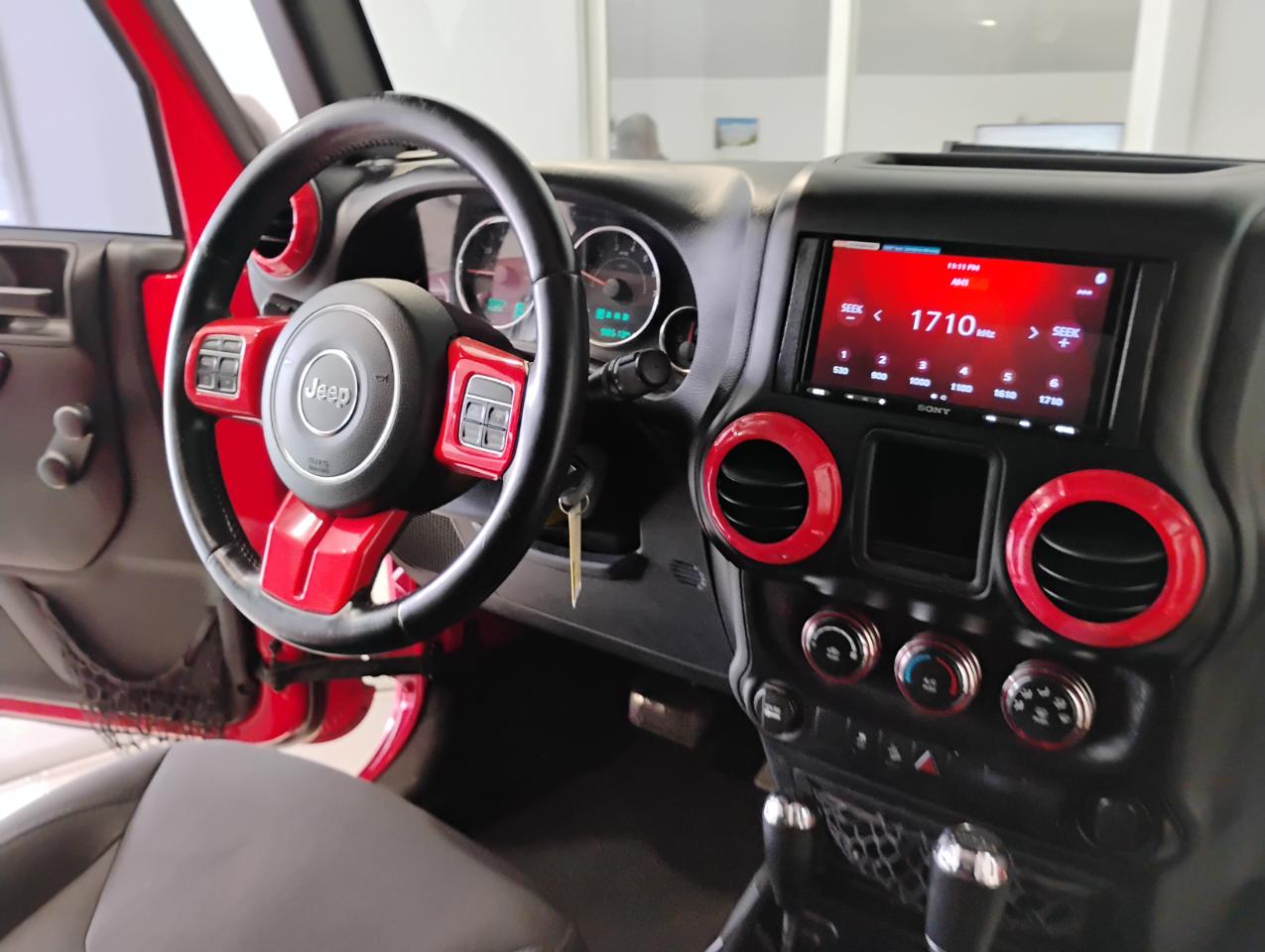Jeep Wrangler Unlimited Sport 4WD 2015
