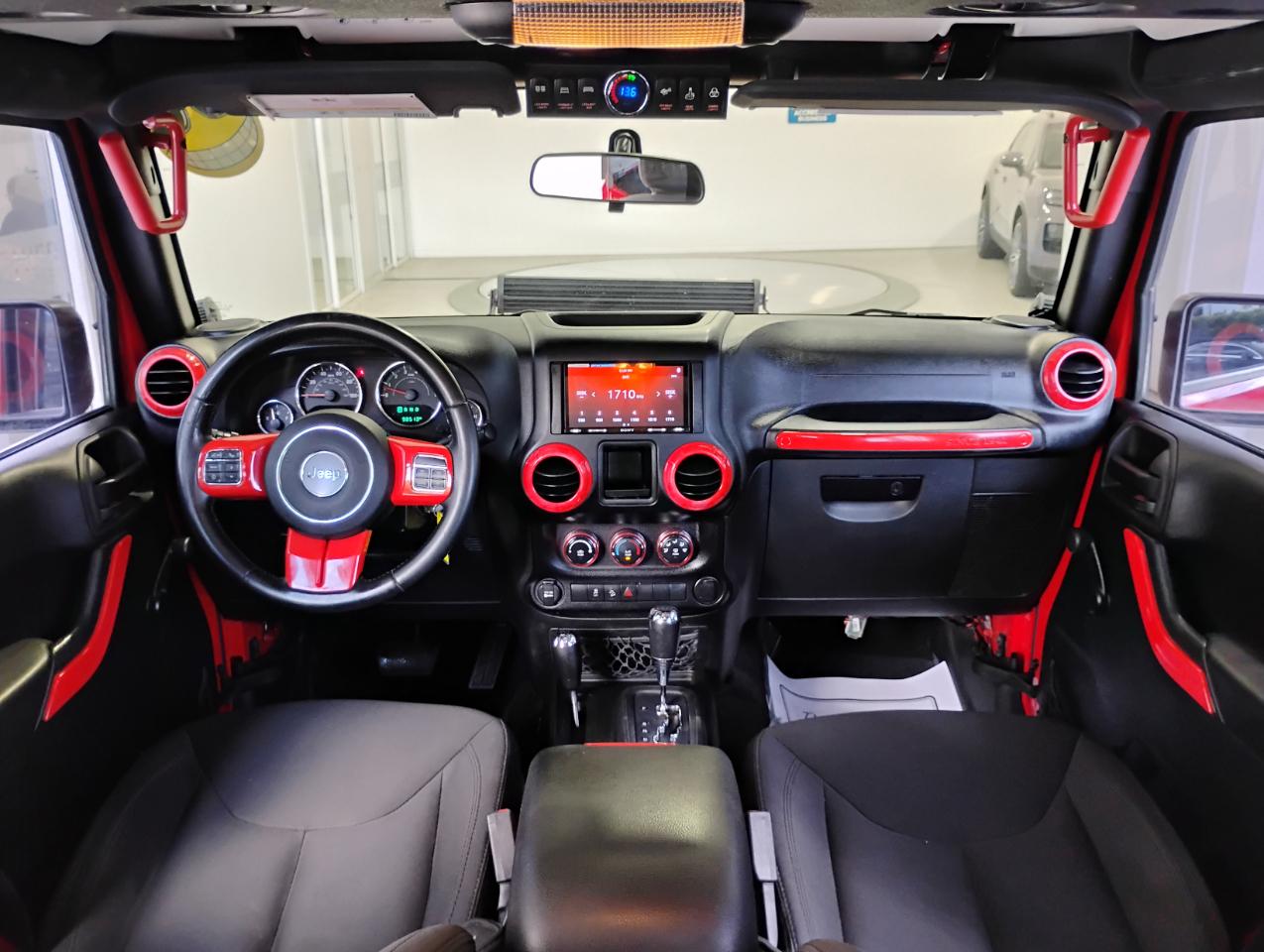 Jeep Wrangler Unlimited Sport 4WD 2015