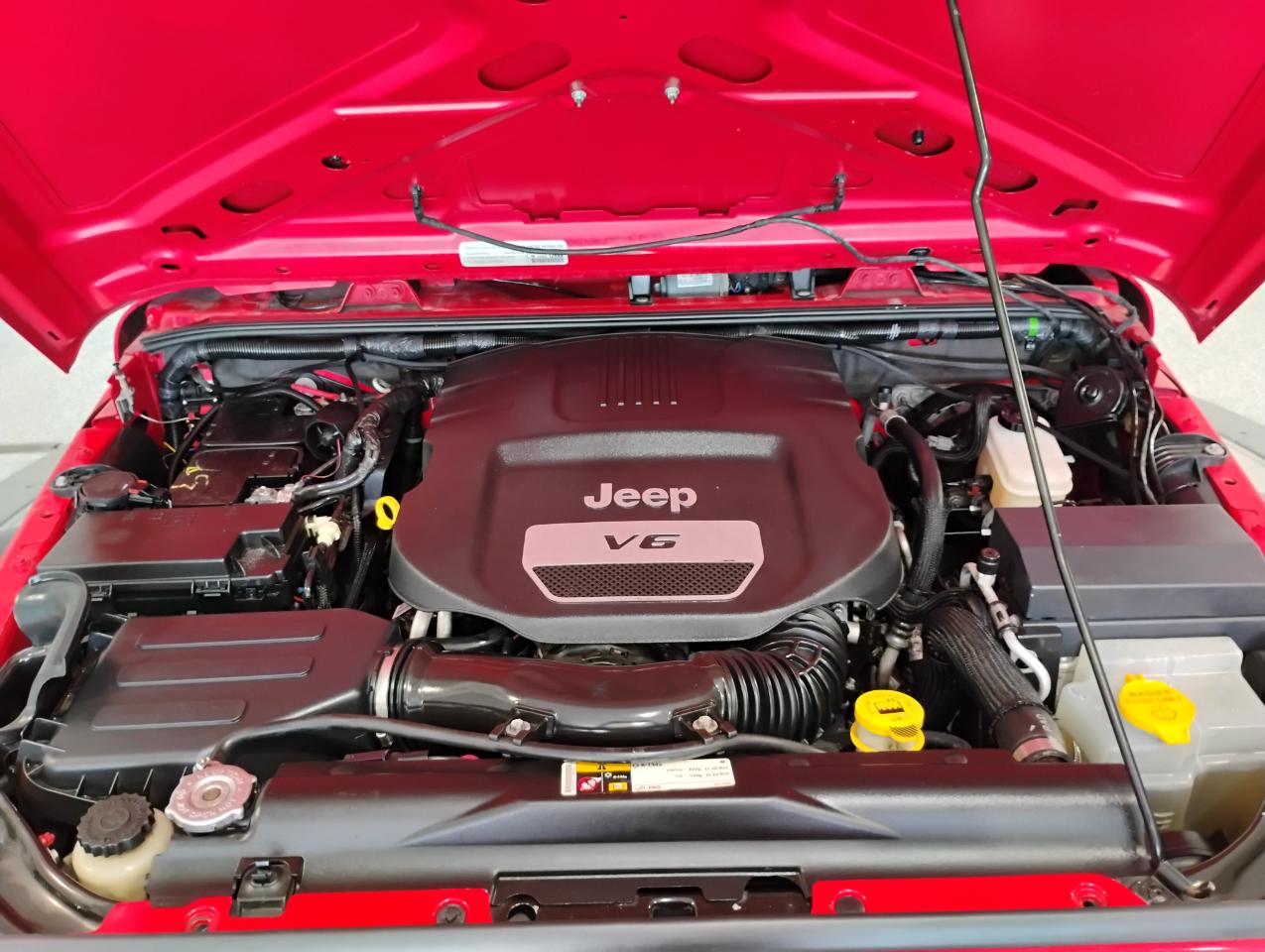 Jeep Wrangler Unlimited Sport 4WD 2015