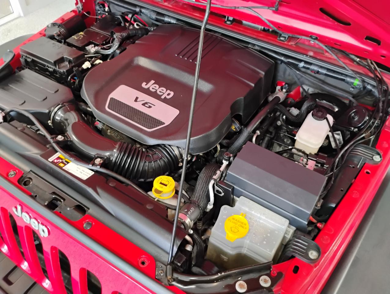 Jeep Wrangler Unlimited Sport 4WD 2015
