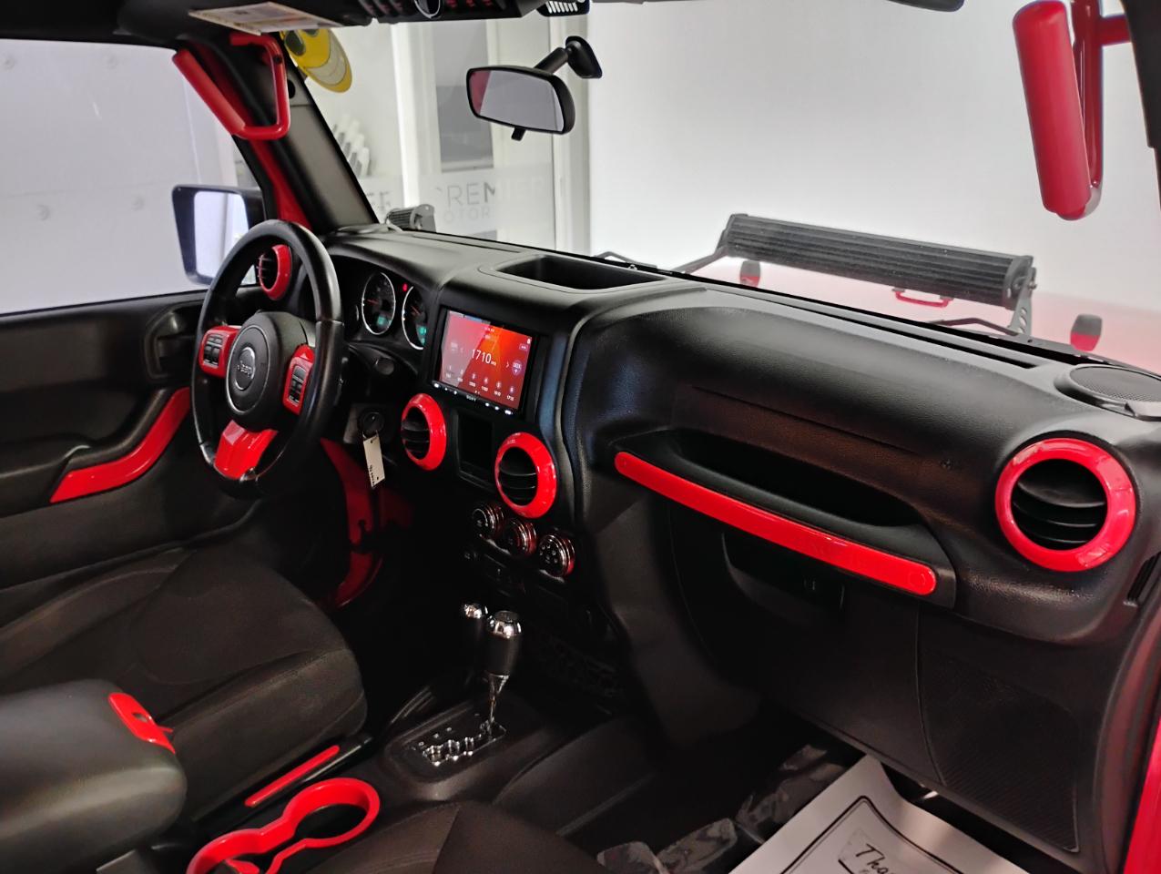 Jeep Wrangler Unlimited Sport 4WD 2015