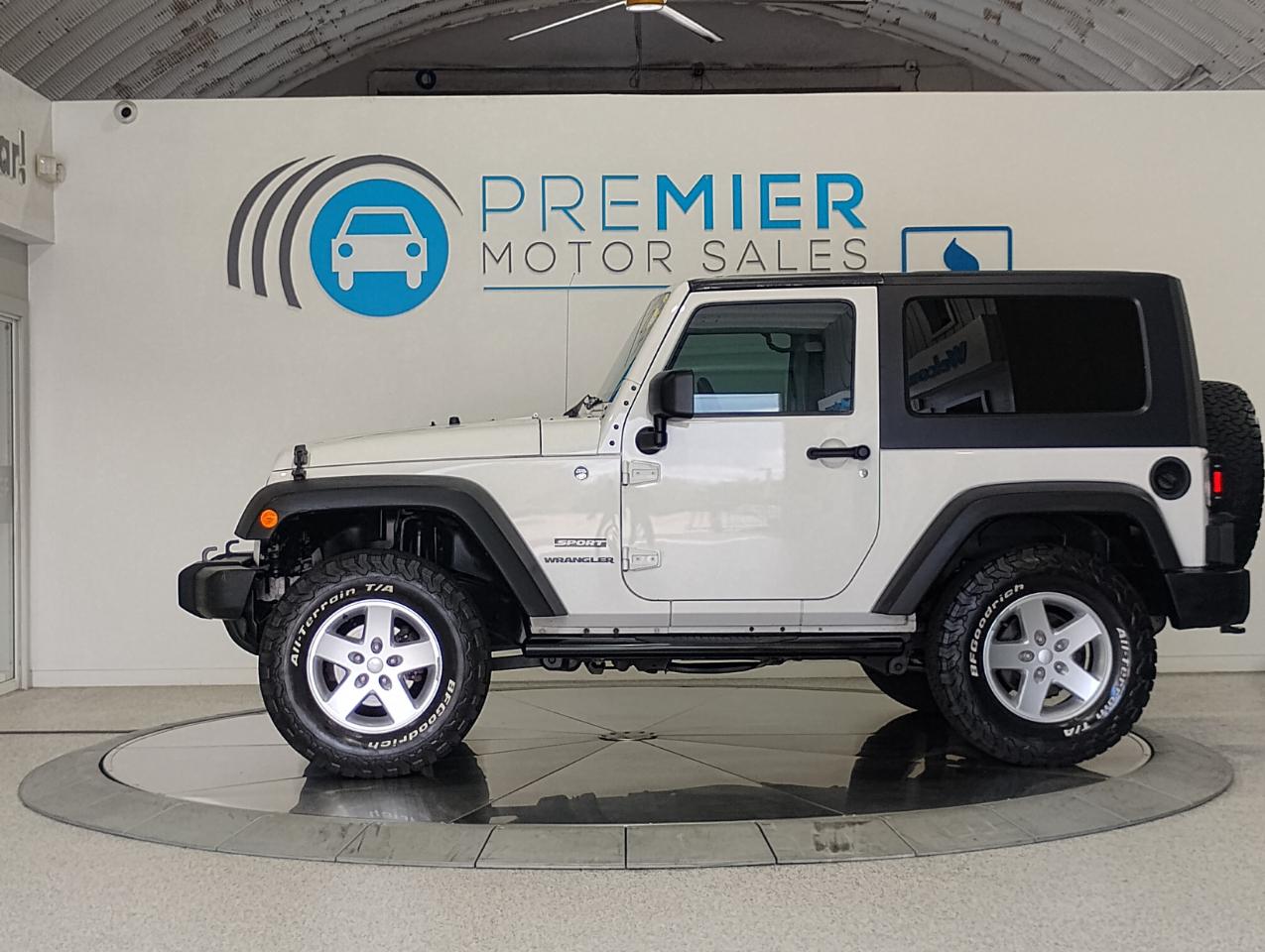 Jeep Wrangler Sport 4WD 2010