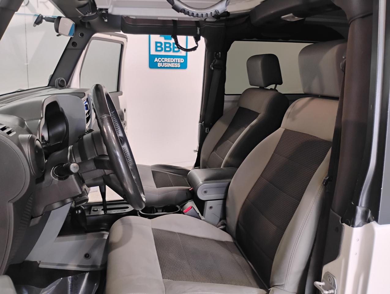 Jeep Wrangler Sport 4WD 2010