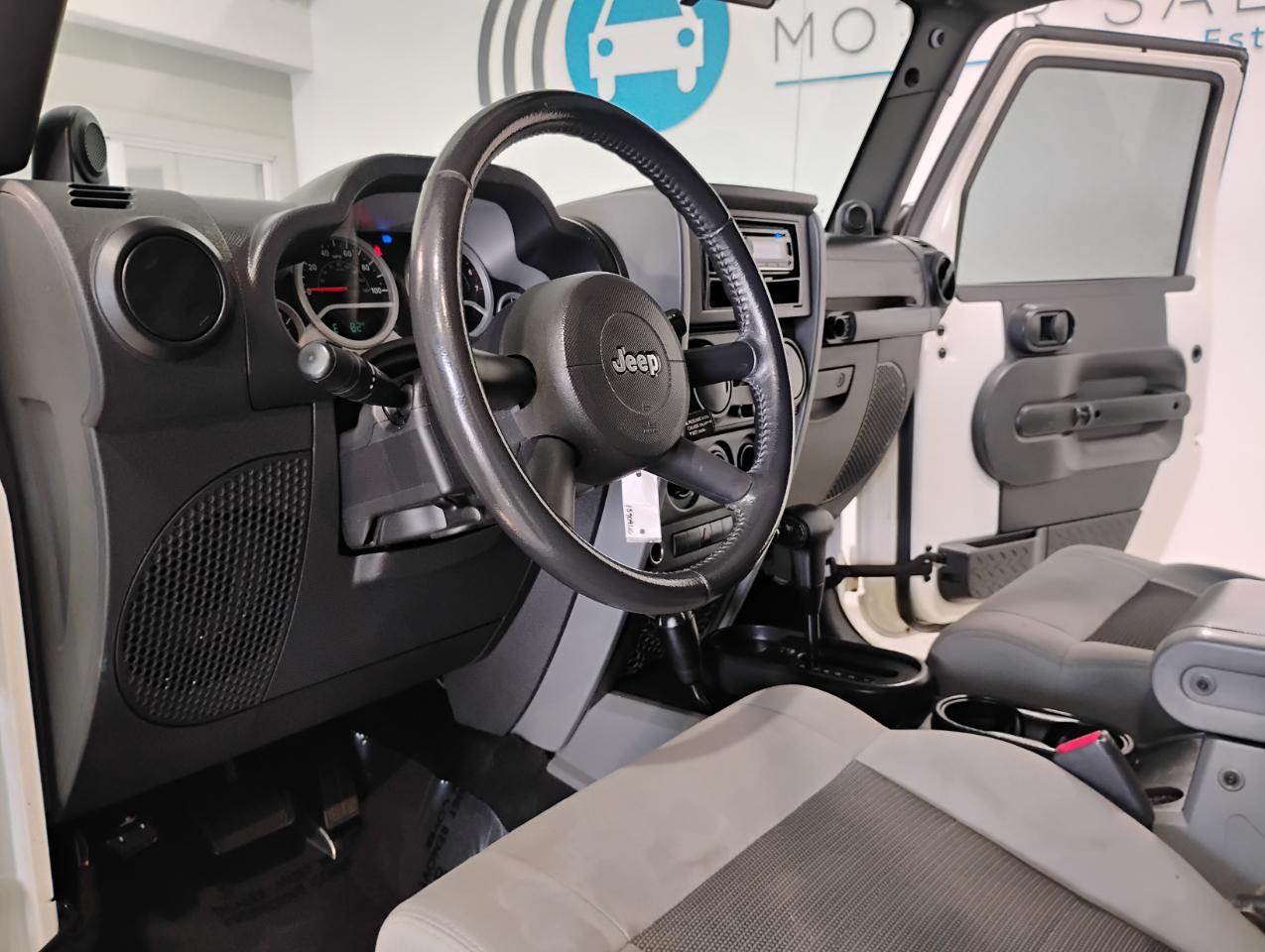 Jeep Wrangler Sport 4WD 2010