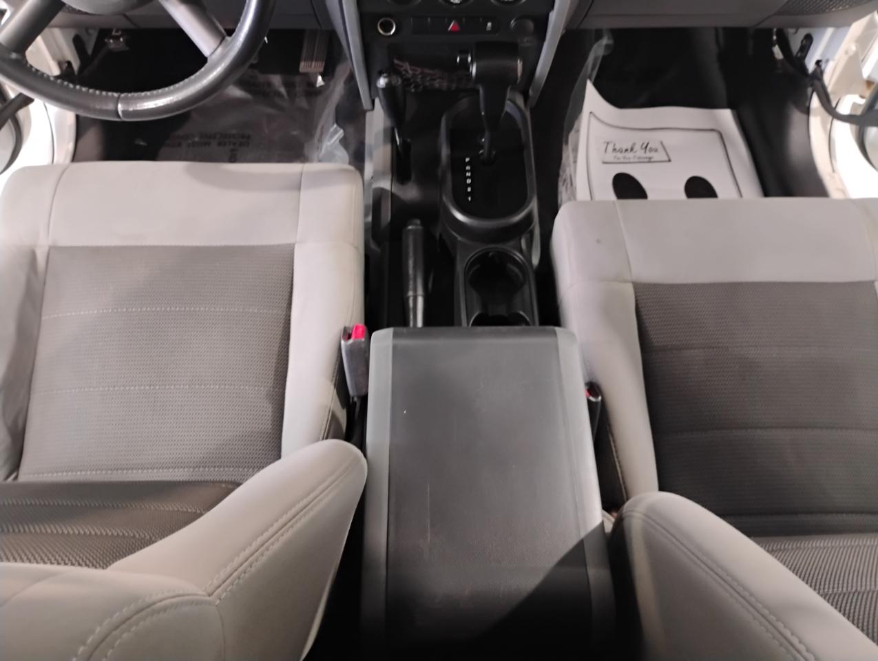 Jeep Wrangler Sport 4WD 2010