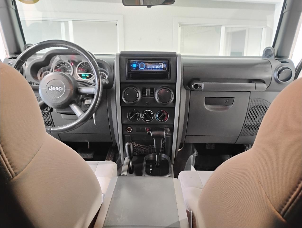 Jeep Wrangler Sport 4WD 2010